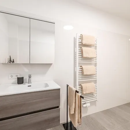 Mountain View - By Mynests *