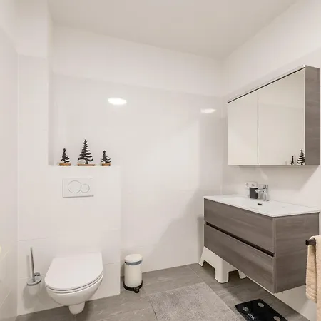 Mountain View - By Mynests *